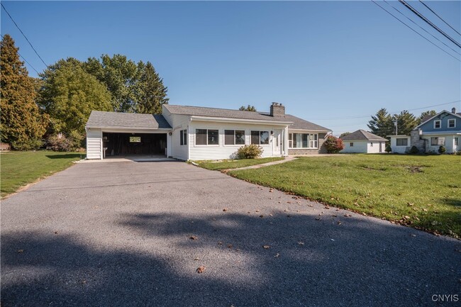 8810 Seneca Ave in Cicero, NY - Building Photo - Building Photo