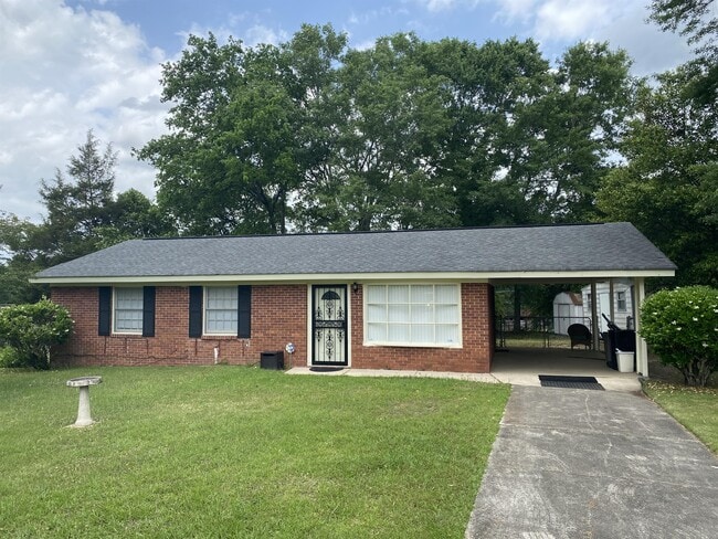 property at 5115 Buckingham Ct
