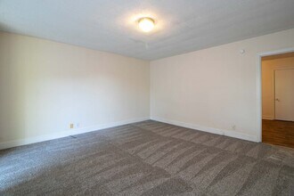 802 Robb Ave in Clarksville, TN - Building Photo - Building Photo