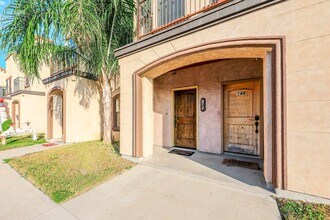 8216 Casa Verde Rd in Laredo, TX - Building Photo - Building Photo