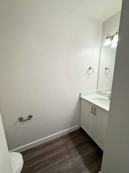 1685 S 245 W in Clearfield, UT - Building Photo