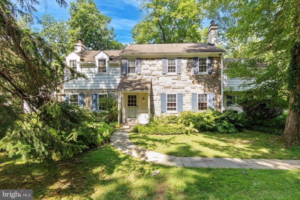 476 Nob Hill Rd in Devon, PA - Building Photo