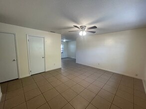 1117 NW 16th Ave in Chiefland, FL - Building Photo - Building Photo