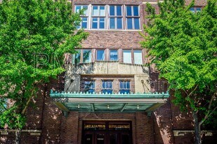 430 N Park Ave in Indianapolis, IN - Building Photo