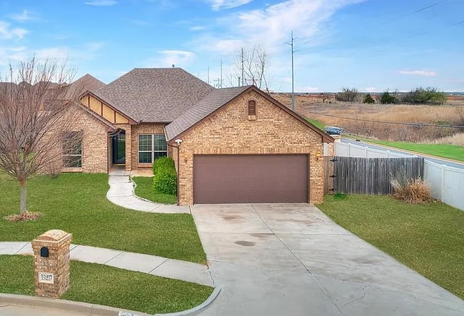 property at 19217 Grassmere Way