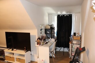 327 Valley St in South Orange, NJ - Building Photo - Building Photo