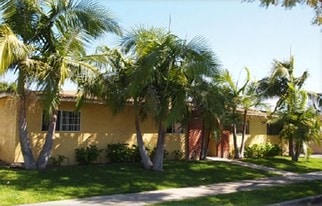 934 S Gilbuck Dr in Anaheim, CA - Building Photo