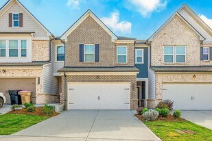 2749 Lou Lou Ln in Buford, GA - Building Photo