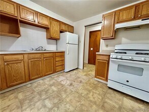 12 Latona Ct in Buffalo, NY - Building Photo - Building Photo