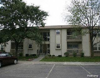 27860 Berrywood Ln in Farmington Hills, MI - Building Photo