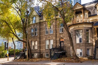 2020-2024 Jeanne-Mance Rue in Montréal, QC - Building Photo - Building Photo