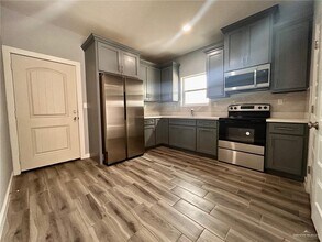 16 W Kohala Ave in Alton, TX - Building Photo - Building Photo