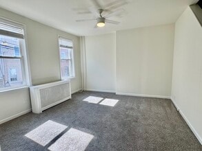 128 Gay St in Philadelphia, PA - Building Photo - Building Photo