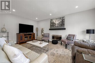 22 N Heights Rd in Toronto, ON - Building Photo - Building Photo