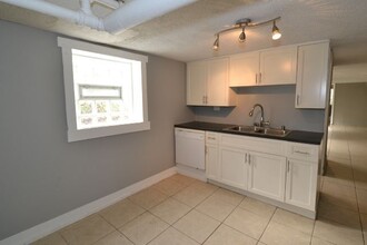 2043 N Avers Ave in Chicago, IL - Building Photo - Building Photo