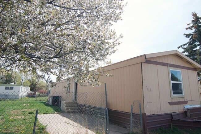 property at 765 Eve Dr