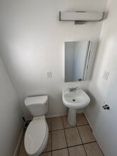 Badillo Apartments in West Covina, CA - Foto de edificio - Building Photo