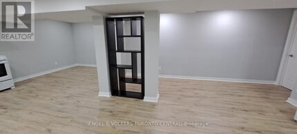 14 Hillman Dr in Ajax, ON - Building Photo - Building Photo