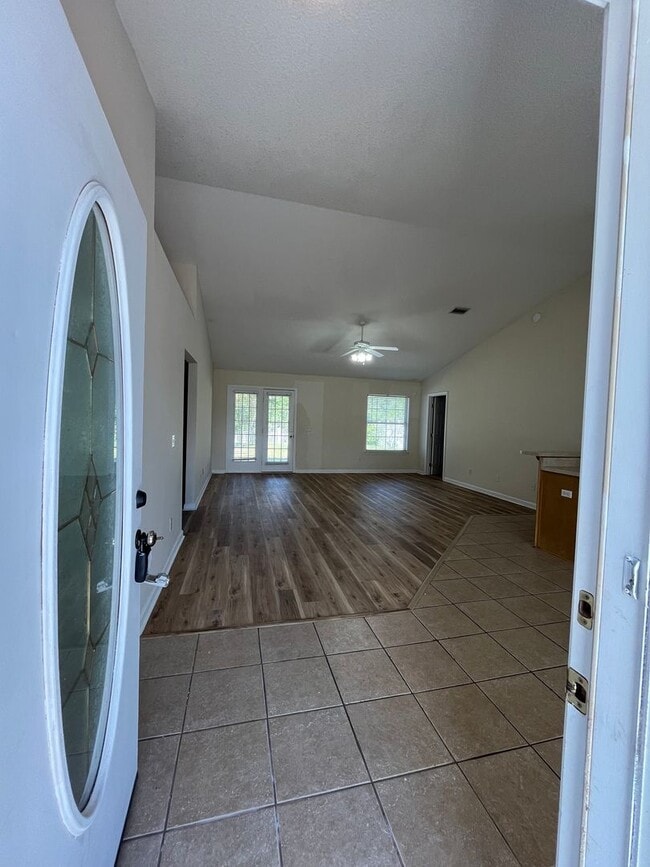 209 Royal Palms Ave in Kingsland, GA - Building Photo - Building Photo