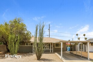 1357 W Sells Dr in Phoenix, AZ - Building Photo