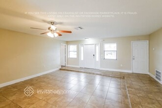 9671 NW 24th St in Sunrise, FL - Building Photo - Building Photo