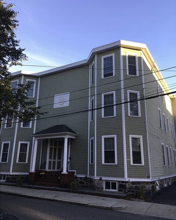 146 Clifton St in Malden, MA - Building Photo