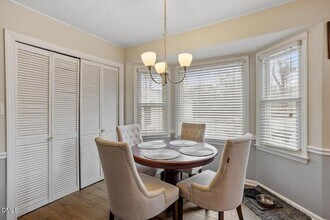 204 Charles St in Clayton, NC - Foto de edificio - Building Photo