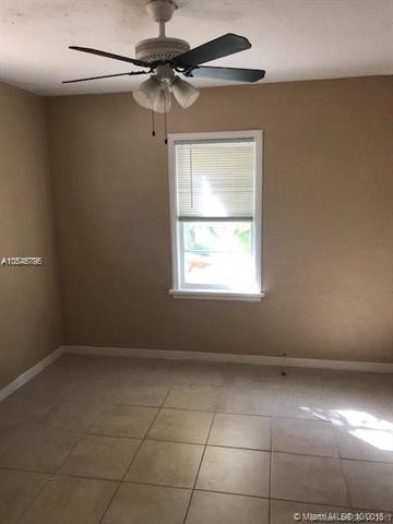 1725 Hayes St-Unit -1 in Hollywood, FL - Building Photo - Building Photo