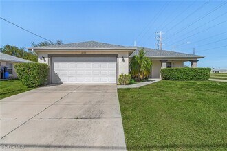 2324 NE Juanita Pl in Cape Coral, FL - Building Photo - Building Photo