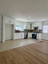 625 W Woodcrest Ave in Fullerton, CA - Building Photo - Building Photo