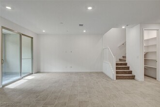 11463 Ethereal Lndg Ave in Las Vegas, NV - Building Photo - Building Photo