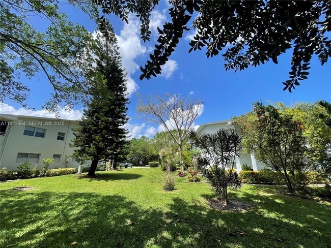 119 Tilford F in Deerfield Beach, FL - Building Photo - Building Photo