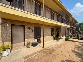 3103 E Price St in Laredo, TX - Building Photo