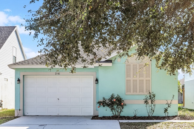 property at 7541 Oxford Garden Cir