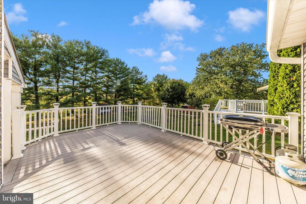 105 Ridge Ave in Taneytown, MD - Building Photo