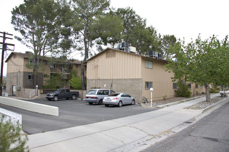 Western Garden Apartments in Wickenburg, AZ - Foto de edificio - Building Photo