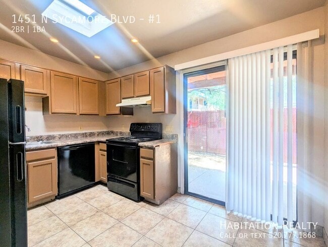 property at 1451 N Sycamore Blvd