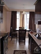 92 Selhurst Ave in Ottawa, ON - Building Photo - Building Photo