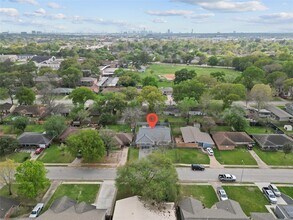 5001 Nina Lee Ln in Houston, TX - Building Photo - Building Photo