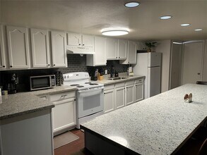 2118 The Strand in Galveston, TX - Building Photo - Building Photo