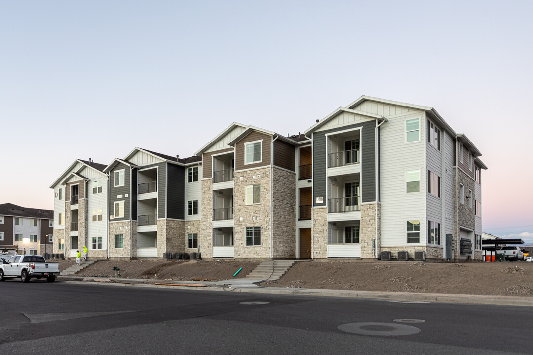 Sage Apartments and Townhomes in American Fork, UT - Building Photo