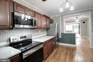 213 E 6th St in Frederick, MD - Building Photo