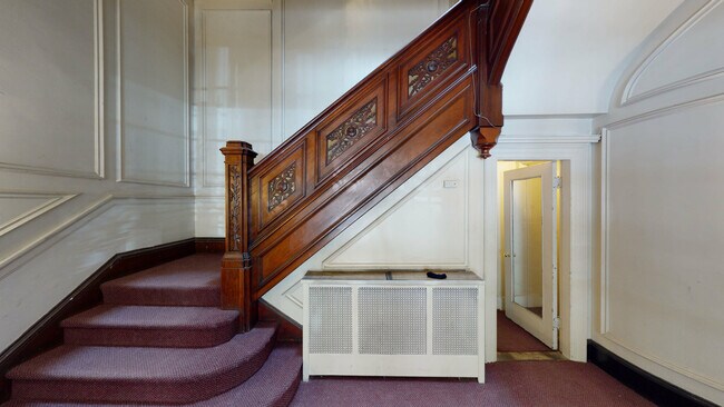 property at 1 Gloucester St