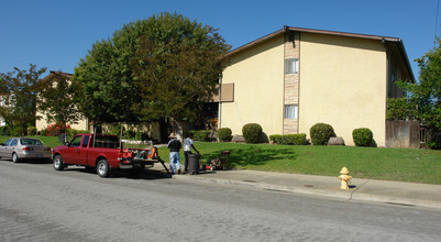 10161-10163 Park Cir E in Cupertino, CA - Building Photo - Building Photo