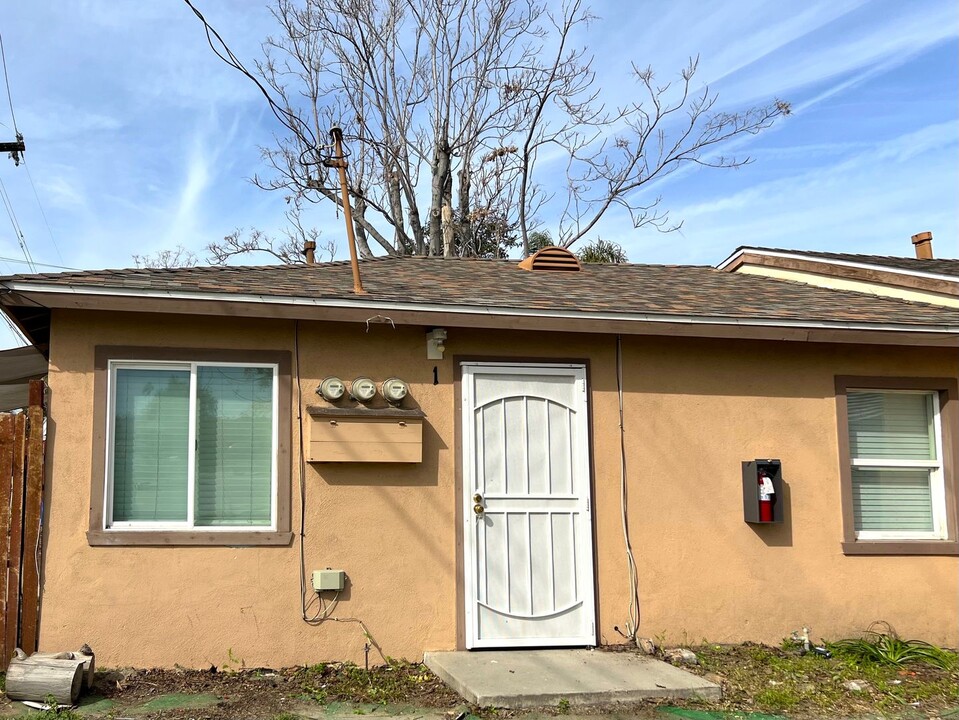 3587 Wallace St in Riverside, CA - Building Photo