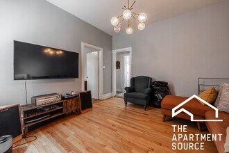 3109 W Augusta Blvd in Chicago, IL - Foto de edificio - Building Photo