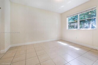 1941 NW 96th Terrace in Pembroke Pines, FL - Building Photo - Building Photo