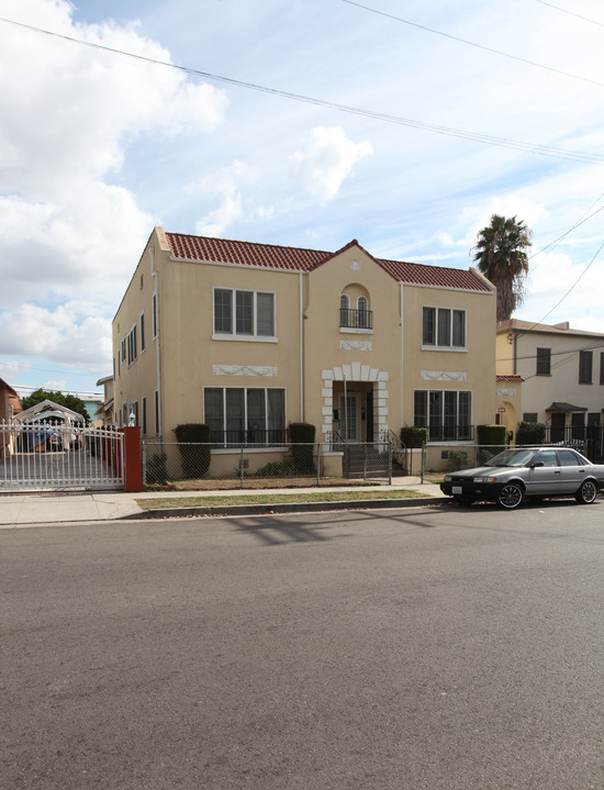 1122-1126 N Madison Ave in Los Angeles, CA - Building Photo