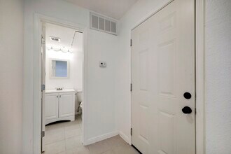 16120 Stuebner Airline Rd in Spring, TX - Building Photo - Building Photo