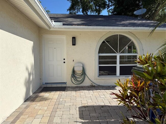 4503 Hale St in Sarasota, FL - Foto de edificio - Building Photo